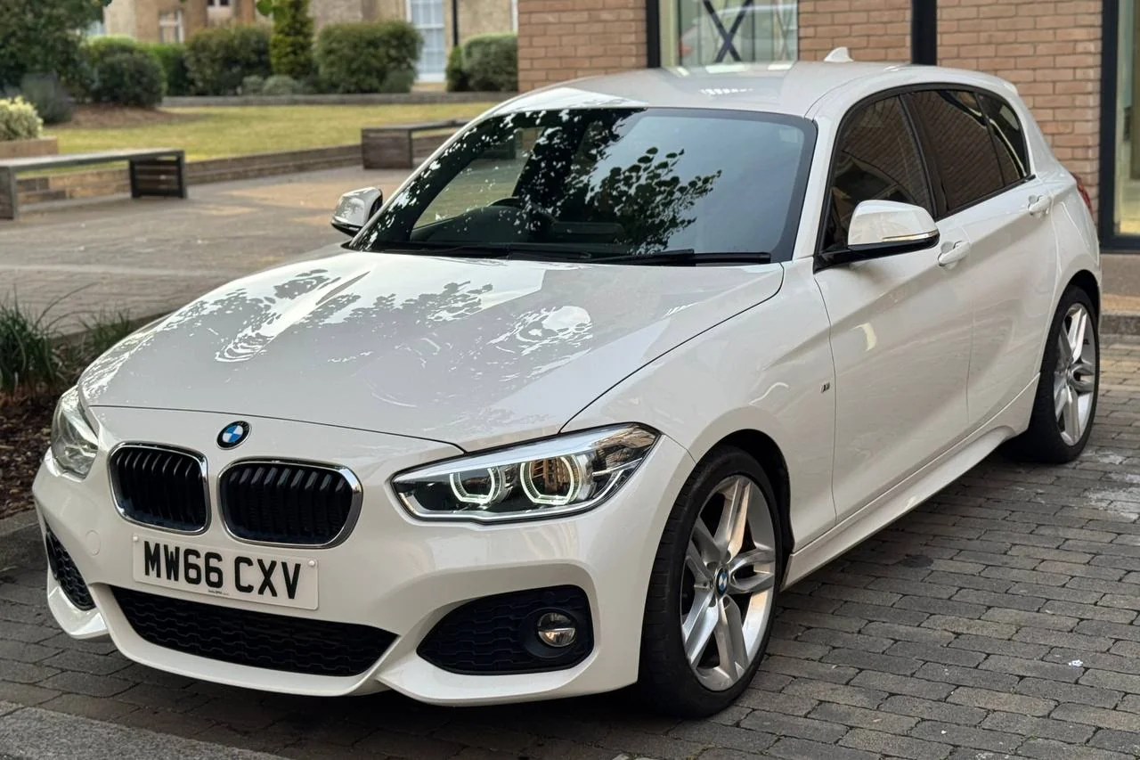 BMW 1 Series 118d 2016 gallery image 3