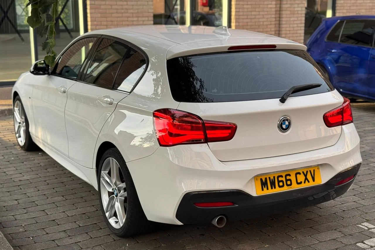 BMW 1 Series 118d 2016 gallery image 4