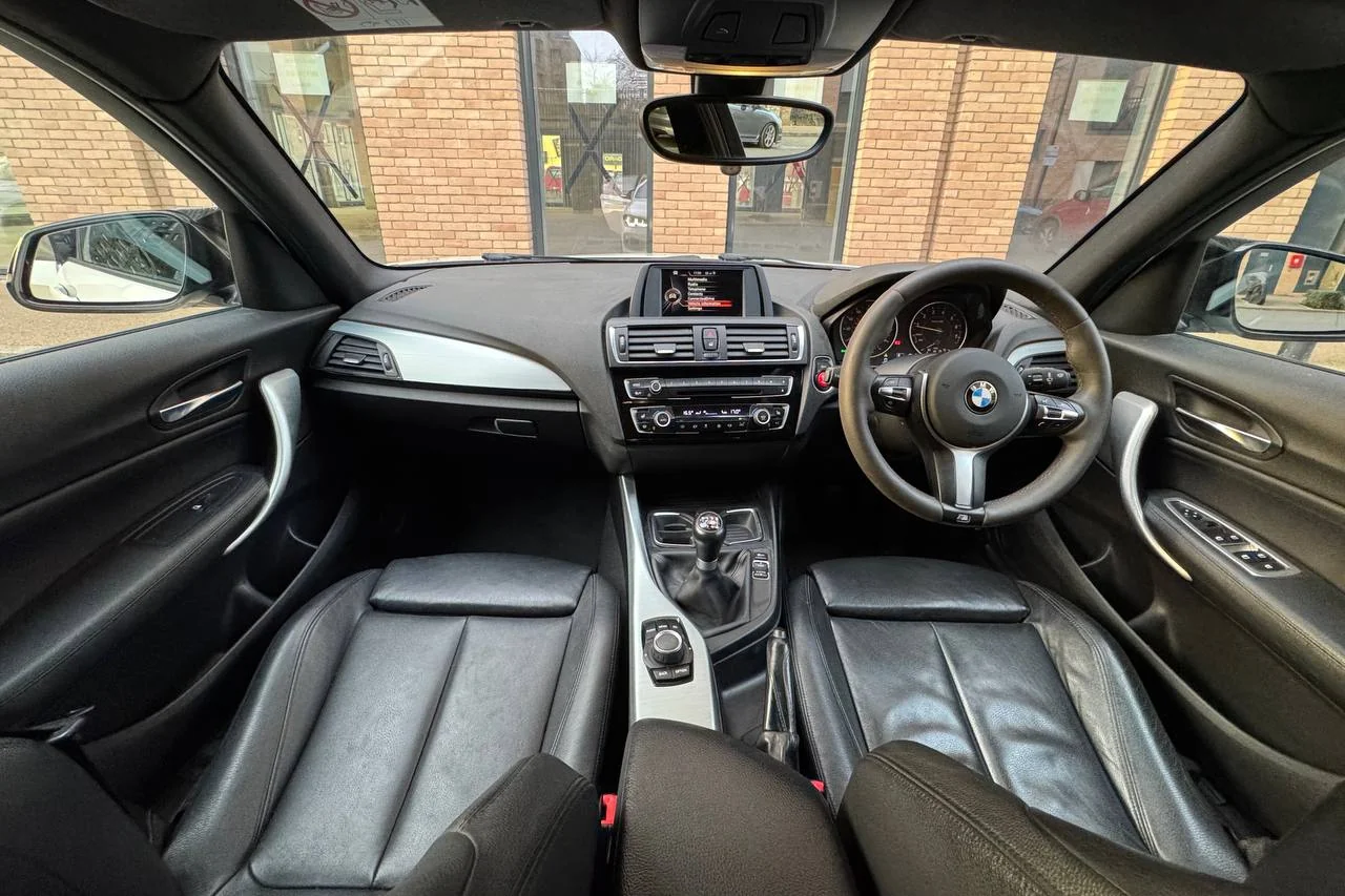 Thumbnail 12 for BMW 1 Series M135i 2015