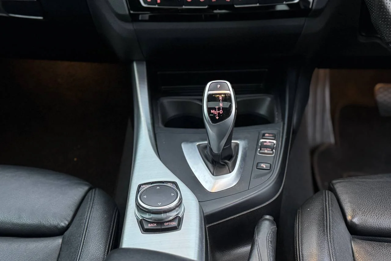 Thumbnail 20 for BMW 2 Series 235i 2015