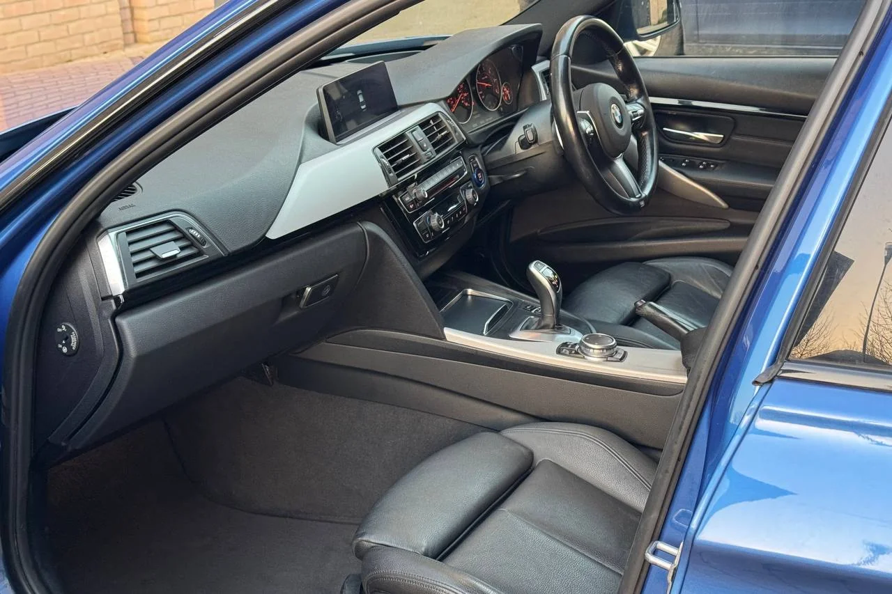 Thumbnail 14 for BMW 3 Series 320d 2017