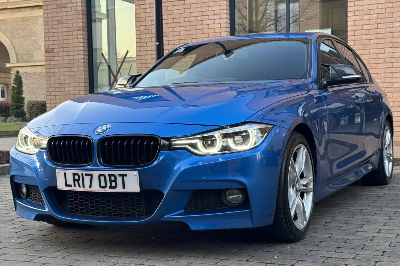 BMW 3 Series 320d 2017 gallery image 8