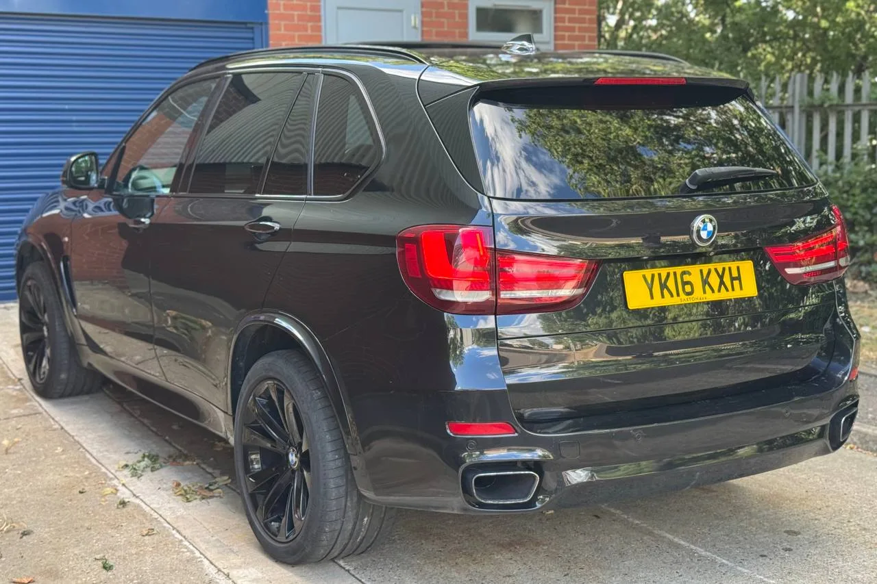 BMW X5 M Sport 2016 gallery image 4