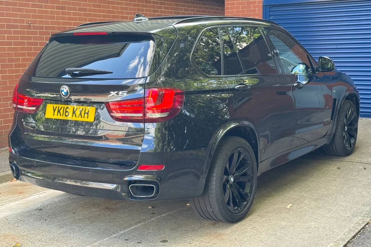 BMW X5 M Sport 2016 gallery image 6