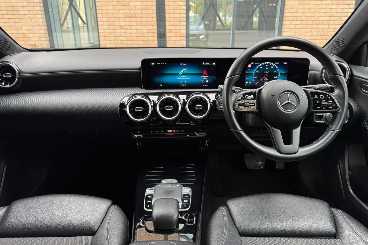 Mercedes A-Class 2018 gallery image 15