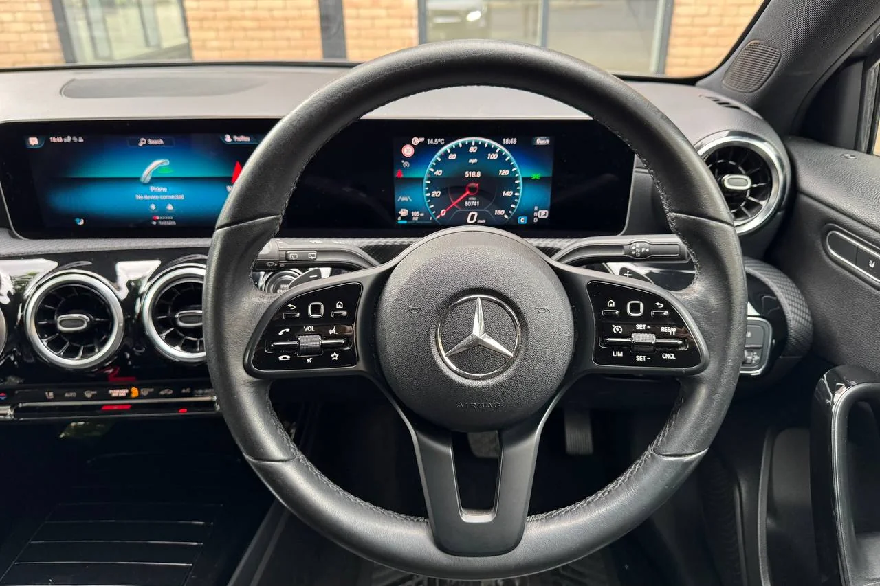 Mercedes A-Class 2018 gallery image 16