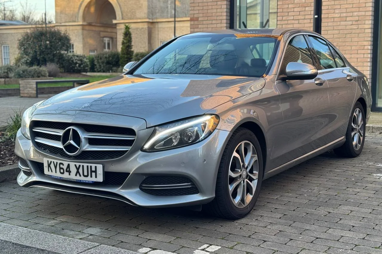 Mercedes C Class Sport C220 2014 gallery image 9